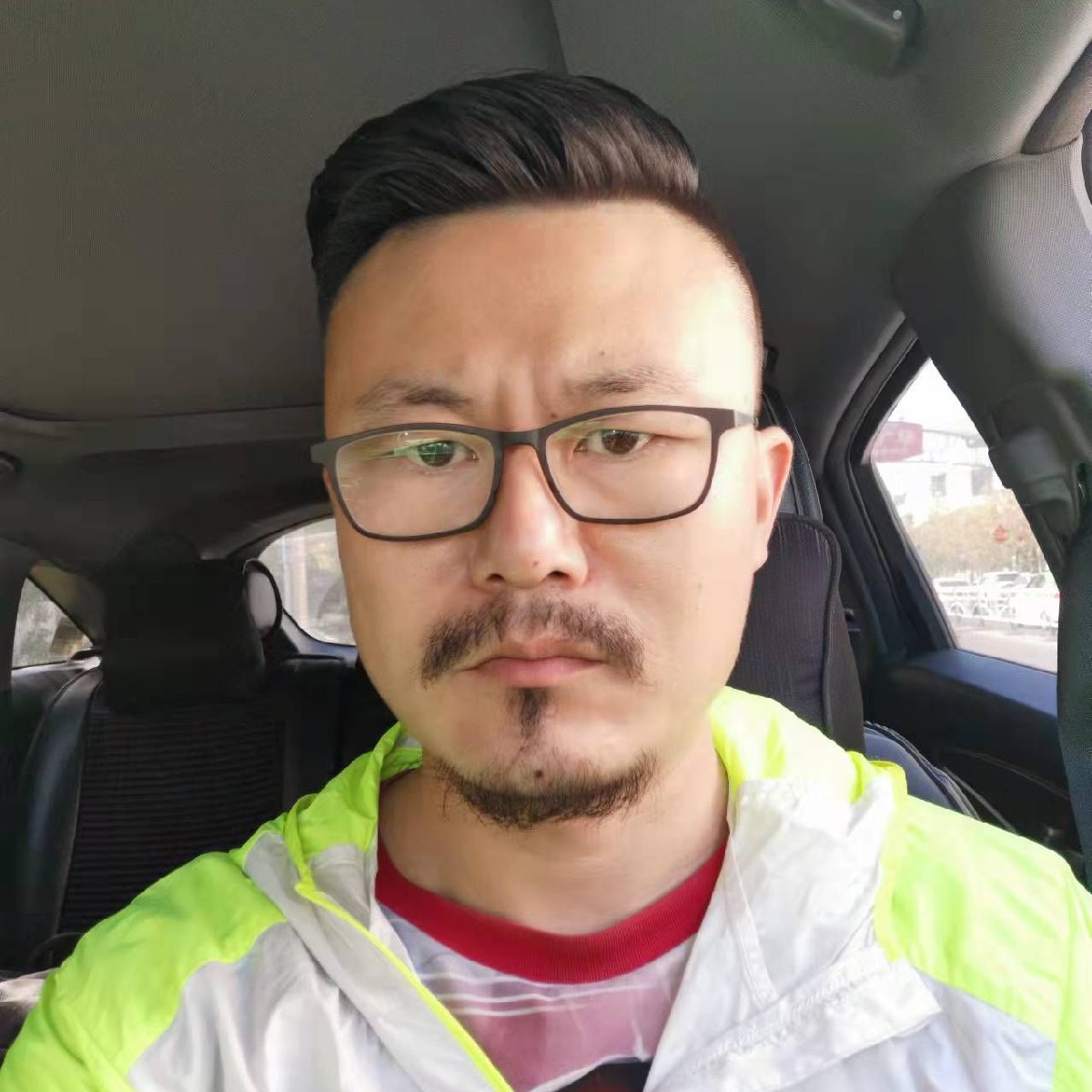国家一级饲养员